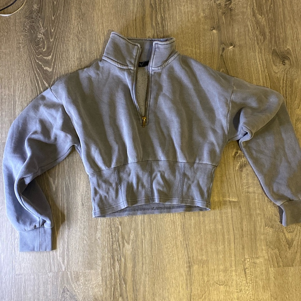 Forever 21 cropped zip up sweater